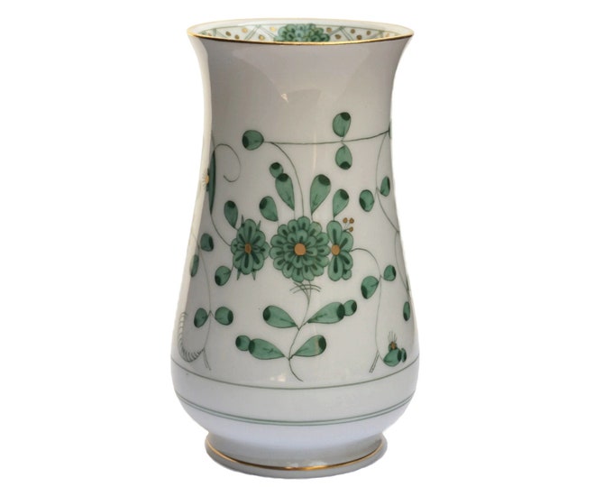Meissen Porcelain Indian Flower Vase with Hand Painted Green Floral Bouquet