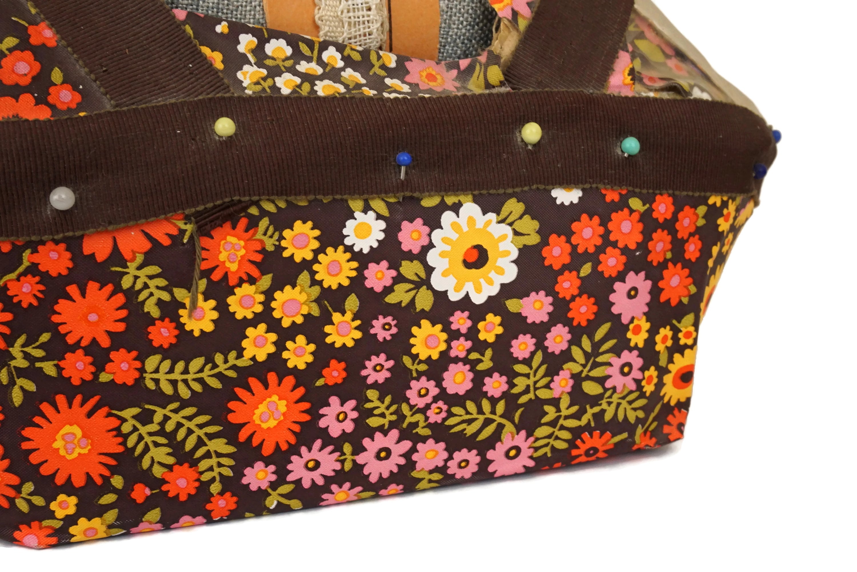 Lace Making Pillow with Wooden Bobbin Set