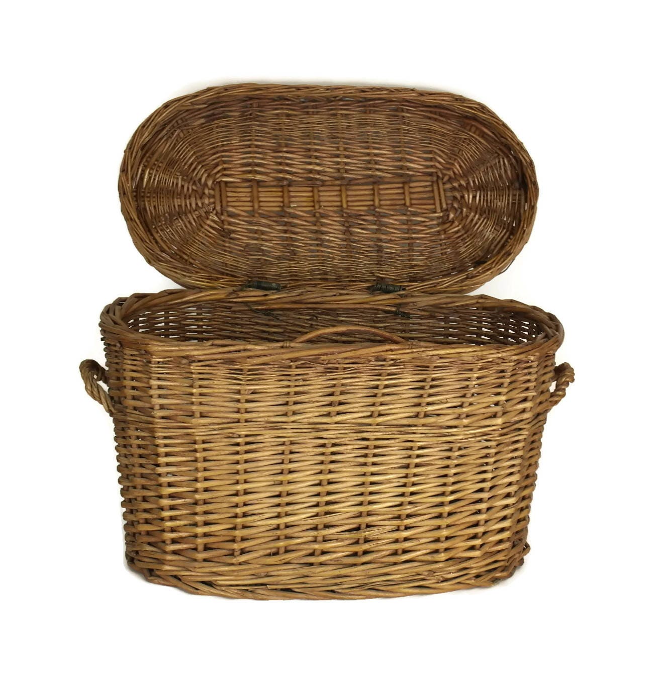 French Laundry Basket with Lid.
