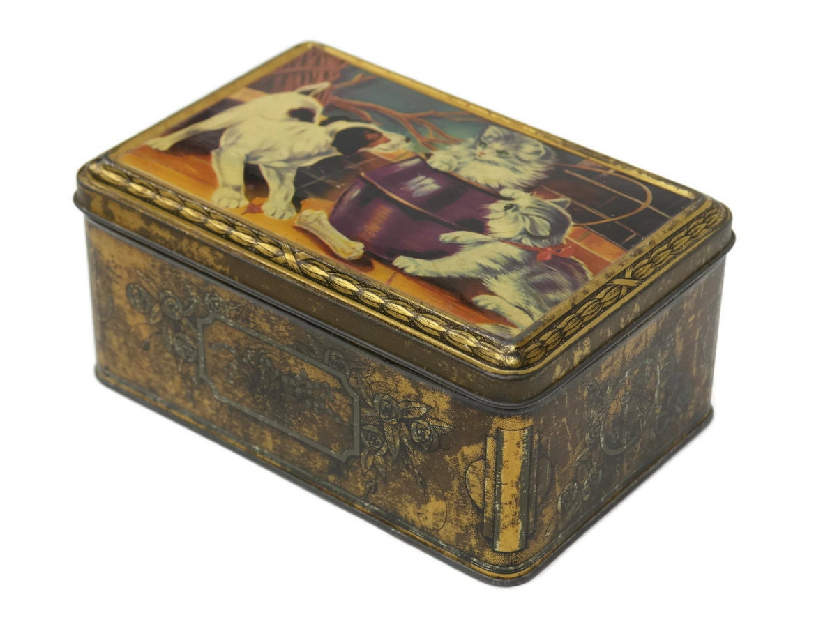 Vintage Candy Tin with Cats and Dog Print. Kitten Art Biscuit Tin.