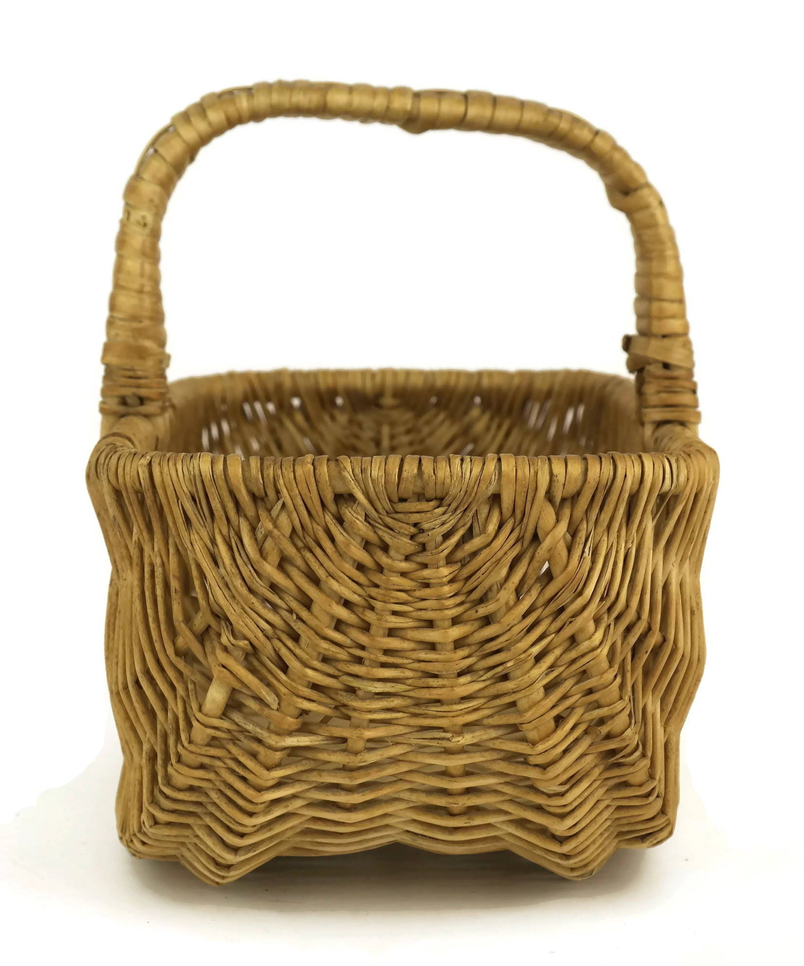 French Vintage Rustic Hand Woven Basket. Country Kitchen Decor