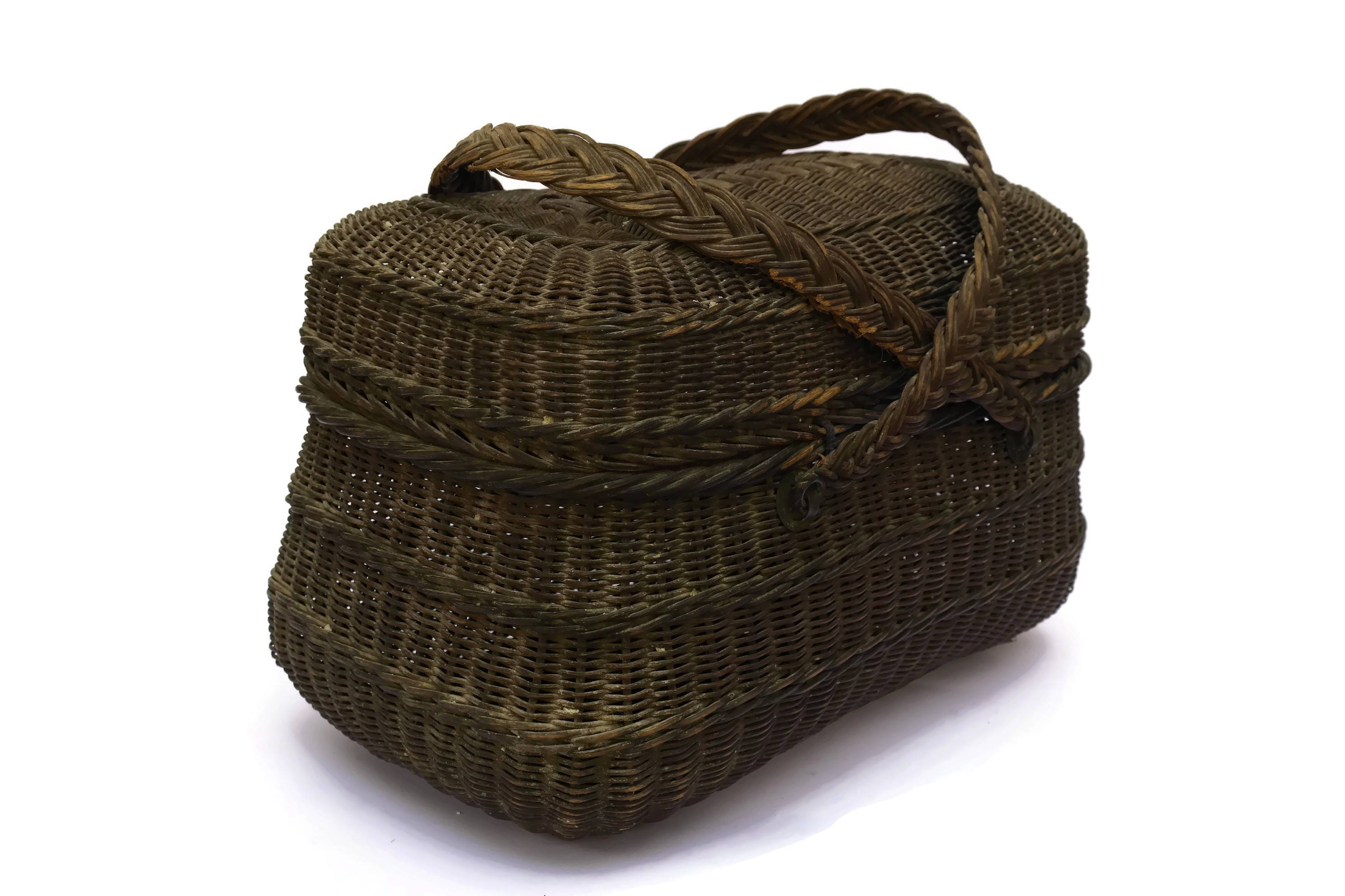Rustic Knitting Basket. French Antique Basket with Lid and Clasp.