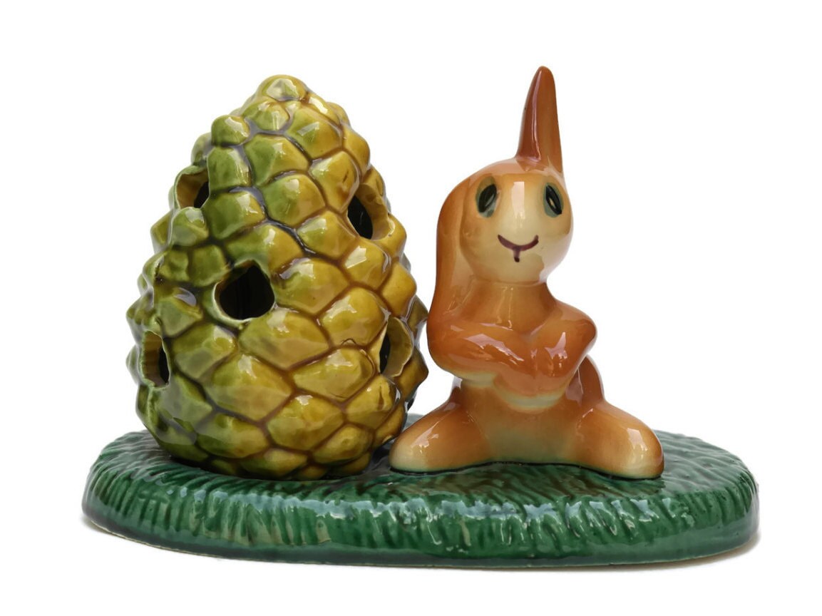 Vintage Ceramic Rabbit Lamp Night Light. Childrens Bedroom Light