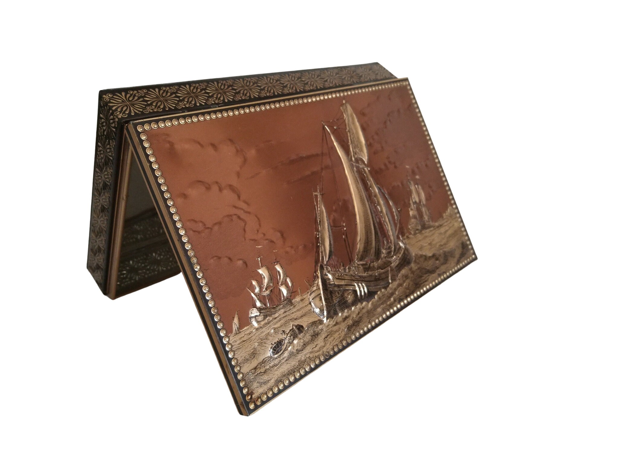 Boîte à Bonbons en Étain Vintage avec Voiliers