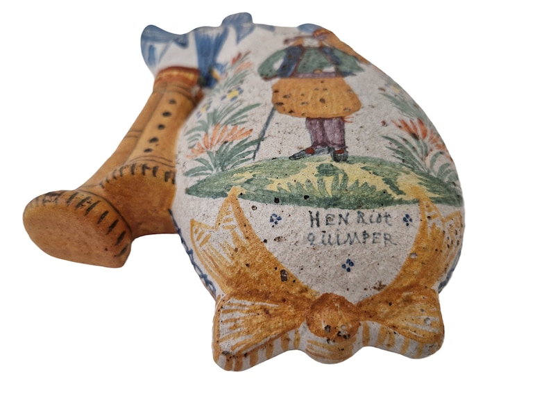 Quimper Wall Pocket Bagpipe Vase