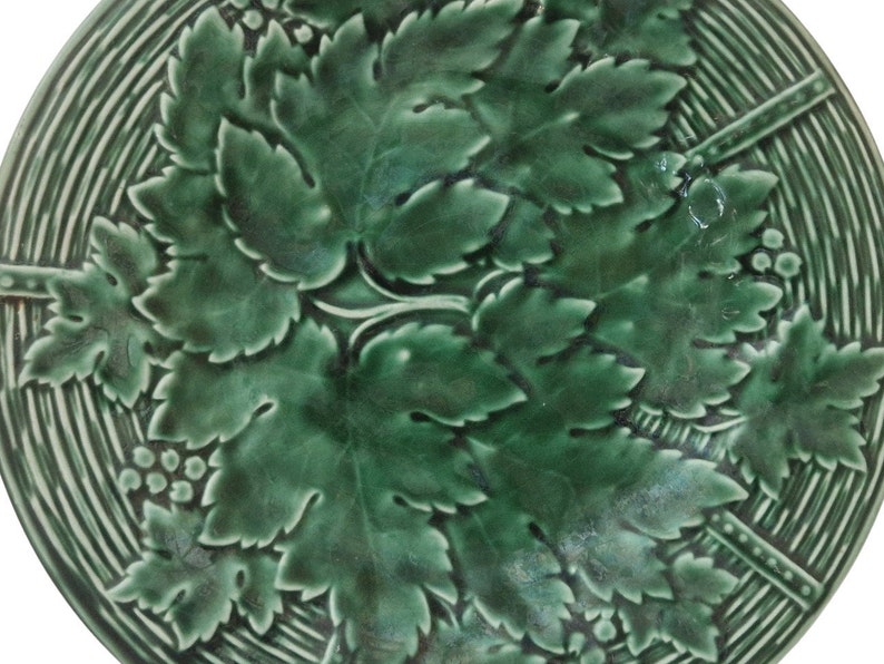 French Green Majolica Plate with Grape Vine Leaf and Basket Weave Pattern by GIEN image 5