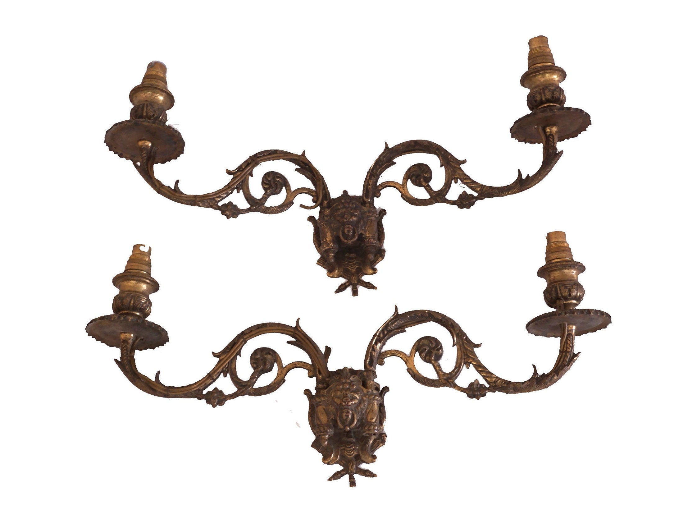 Paire d'appliques de Bougie Piano en Bronze Antique avec Figurines à Tête Lion, Français Appliques M