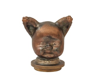 Ancien moule à tête de poupée avec oreilles de lapin, Matrice de jouet, Décor industriel