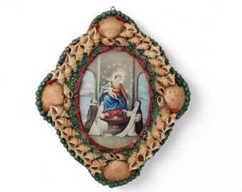 Cadre d'art en coquillage du milieu du siècle avec Notre-Dame du Rosaire, portrait de Marie et de Jésus, oeuvre d'art en coquillage, souvenir religieux de la Dame de Pompéi