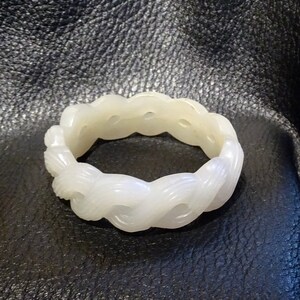 Exquisite Jade Bangle Bracelet, Antique Mutton Fat Hetian Nephrite, Qing 18/19th Century image 8