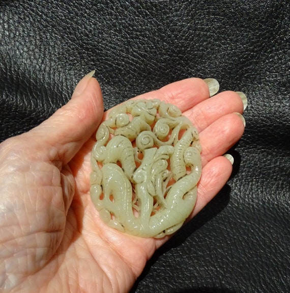 Carved Jade Pendant, Hetian Nephrite, Qing Dynast… - image 7