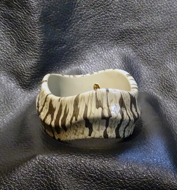 KJL Designer Bangle, Animal Print, Signed Kenneth… - image 7