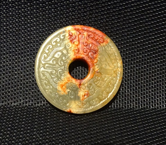 Carved Jade Pendant, Qing Dynasty Nephrite, 1800s - image 5