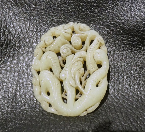 Carved Jade Pendant, Hetian Nephrite, Qing Dynast… - image 9