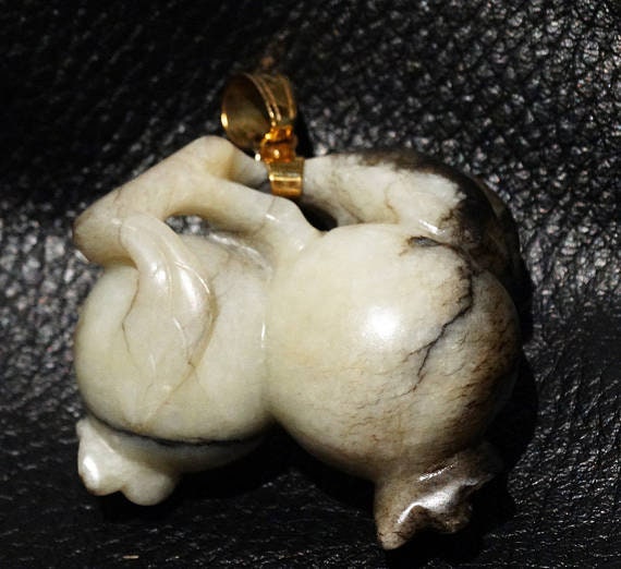 Jade 22K Pendant,  Hetian Nephrite, Qing 1800s - image 10