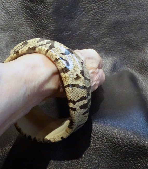 KJL Designer Bangle, Animal Print, Signed Kenneth… - image 4