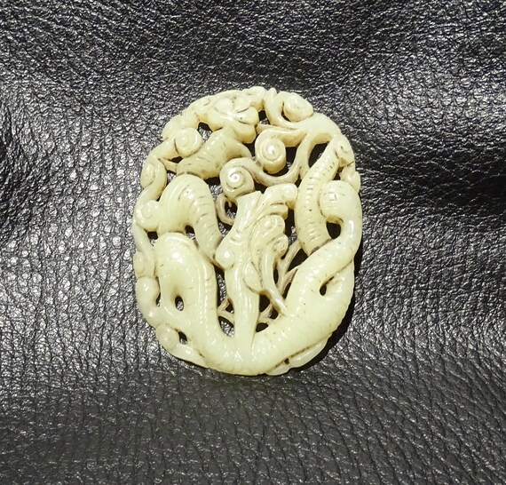 Carved Jade Pendant, Hetian Nephrite, Qing Dynast… - image 6