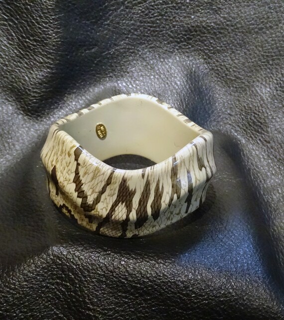 KJL Designer Bangle, Animal Print, Signed Kenneth… - image 8