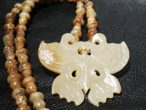 Jade Butterfly Necklace, Qing Dynasty Nephrite