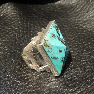 Turquoise Pyramid Ring, Kingman image 3