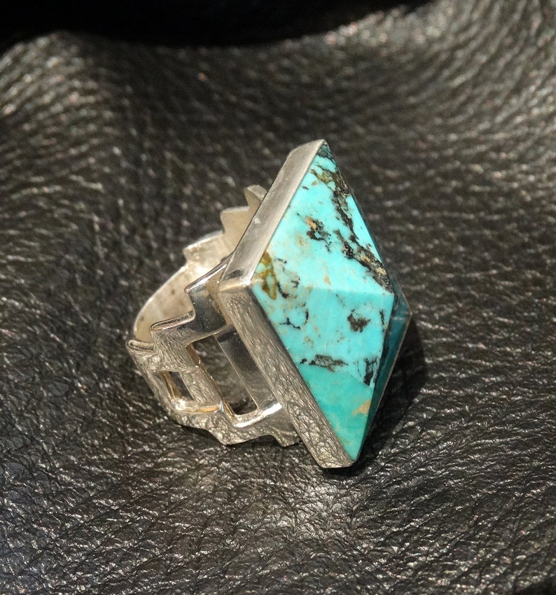 Turquoise Pyramid Ring, Kingman image 3