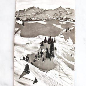 vintage des années 1930 de ski de Saanenmöser Hornberg | Hühnerspielabfahrt Alpes suisses | Sports d'hiver noir et blanc à collectionner | Restaurant Hornberg
