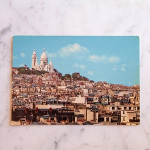 Cartão postal francês vintage - Paris, Le Sacré-Cœur et la Butte Montmartre, cartão postal de férias, cartão em branco, cartão postal vintage retrô, coisas efêmeras de papel