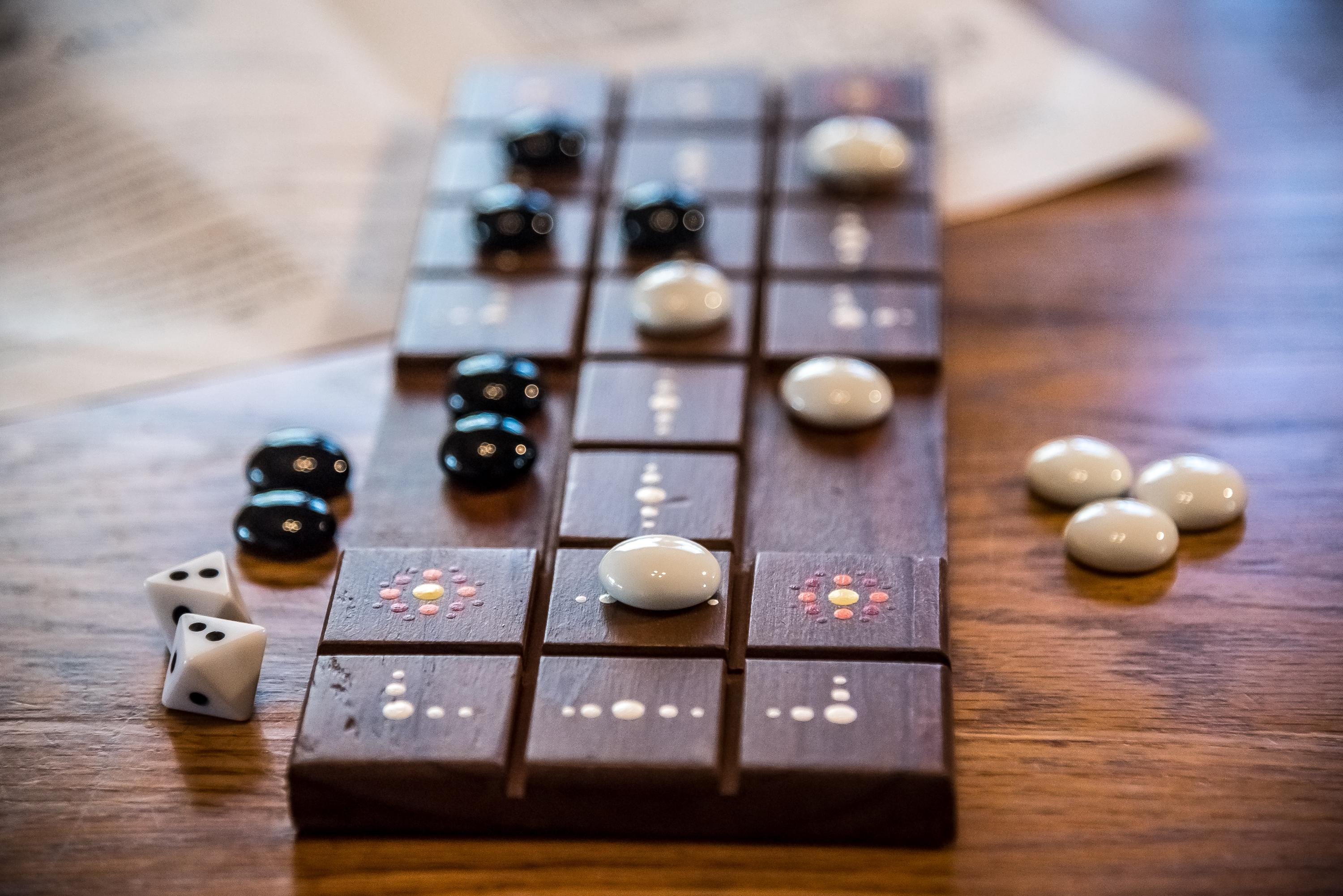 The Royal Game of Ur Full Set With Instructions | Game of Twenty ...