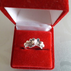 925 Sterling Silver Flower Cluster Ring
