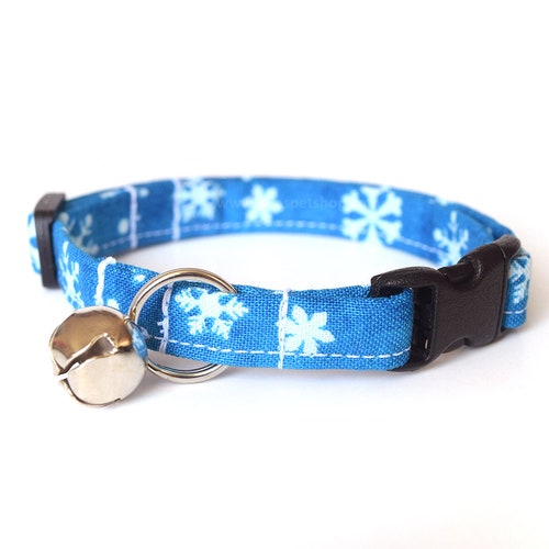 Sanwuta Winter Cat Collar With Bells & Snowflake Pendants – 8 Pack Adjustable Holiday Party Collars For Pets