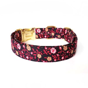 Floral Dog Collar, Festive Dog Collar, Designer Dog Accessories, Christmas Pet Accessories, Adjustable Winter Collar, Gold Brass Hardware