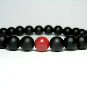 Matte Onyx and Red Jasper Bracelet, Mens Beaded Bracelet, Mens Gift, Mala Bracelet, Gemstone Stretch Bracelet