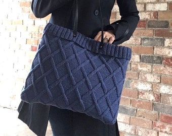 Large knitted tote bag with leather handles