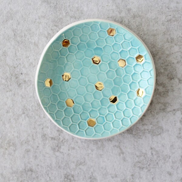 Honeycomb Ring Dish with 22k gold - Mint - Ring Dish - Jewelry Dish - Gold Ceramics