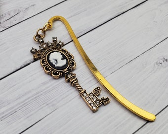 Cameo Key Metal Bookmark - Mini Bookmark - Gold Bookmark - Vintage Look Cameo Key - Book Lover Gift