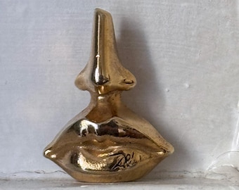 Vintage SALVADOR DALI Nose Lips Brooch, Dali Aphrodite Perfume Brooch 1983, Golden Mouth Nose Sculpture Brooch 80s