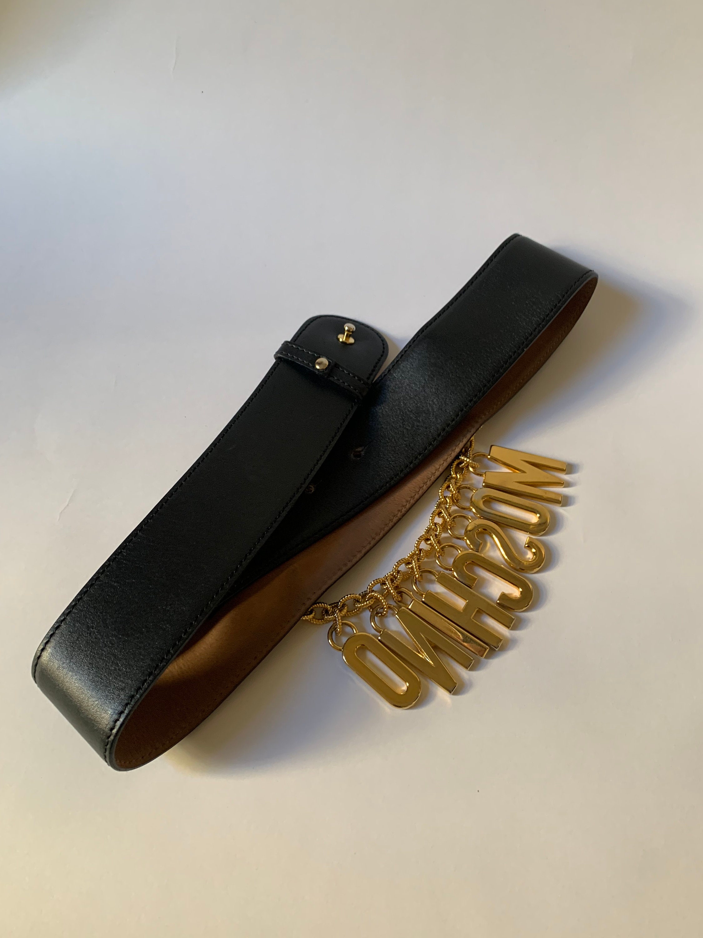 Vintage Moschino 28K Gold Redwall Italy Black Leather Belt Women\'s 28\