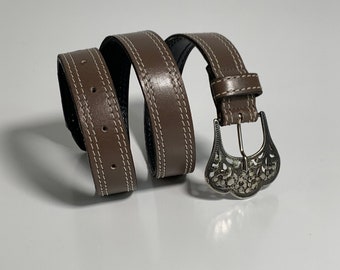 70s brown leather belt with ornate filigree buckle, Intricate buckle belt, Leather fashion belt, Unique gift for her, Classic belt size S