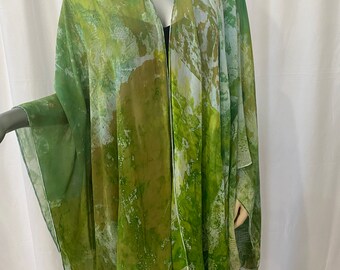 Silk cape or shoulder wrap, green ad white,crepe de chine