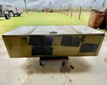 Antique WW2 Rifle Crate, Large Rifle Crate, Military Crate, wood box, vintage crate, wooden crate, vintage wood box, Weapons Crate,