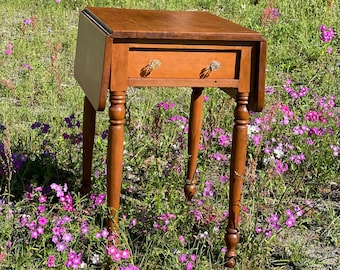 Antique Sheraton Drop Leaf Table, end table, Wood Furniture, antique table, traditional Decor, wood table