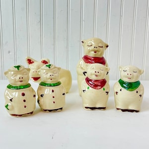 Vintage Shawnee salt and pepper shaker, smiley pigs,baker, red, S&P,collectible,gift, vintage kitchen decor, girl, boy, 1950s,