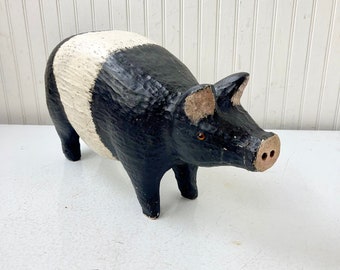 Hand carved Wood Pig,Folk art, whimsical pig, boho decor, farmhouse Decor, original gift, carved wood animal, animal lover, animal figurine