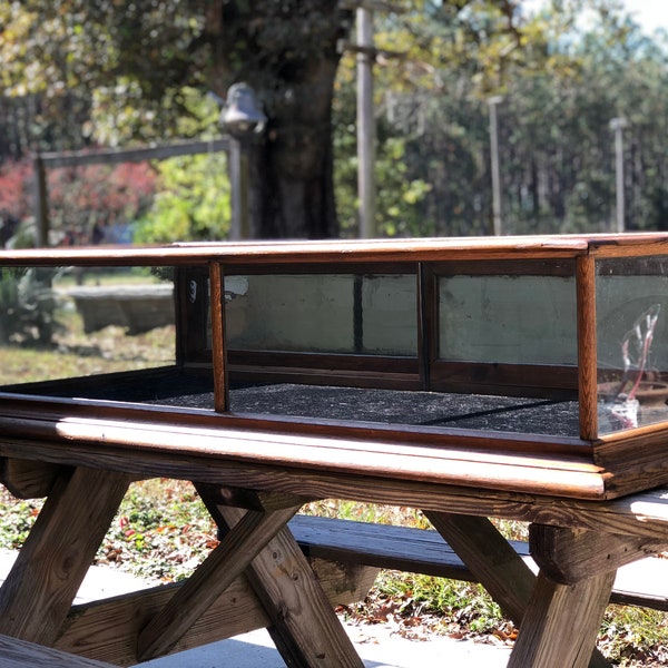 Store Display Case Etsy