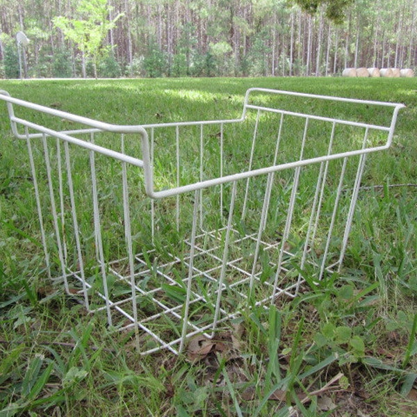 VINTAGE WIRE BASKET, Shabby Chic Basket, Storage Basket, freezer basket, vintage storage,