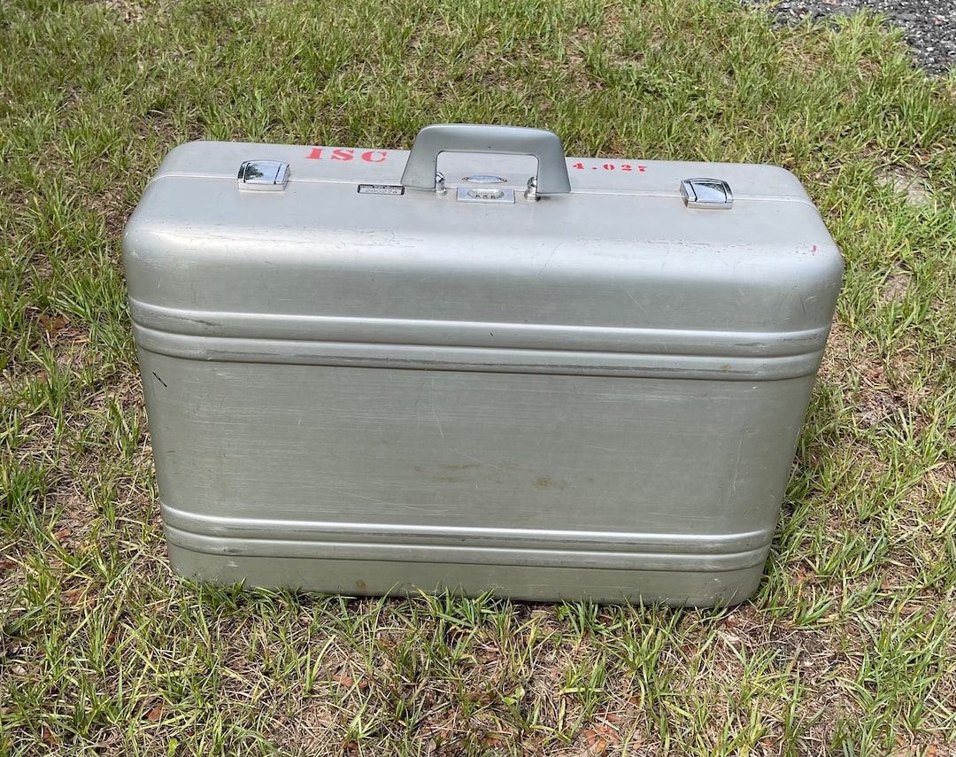 VINTAGE SUITCASE, ALUMINUM Suitcase, Halliburton Zero