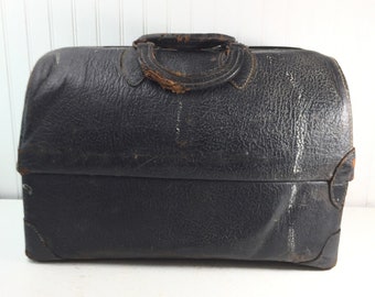 Vintage leather bag,doctors bag,black,leather case,vintage case,luggage,black leather,cowhide