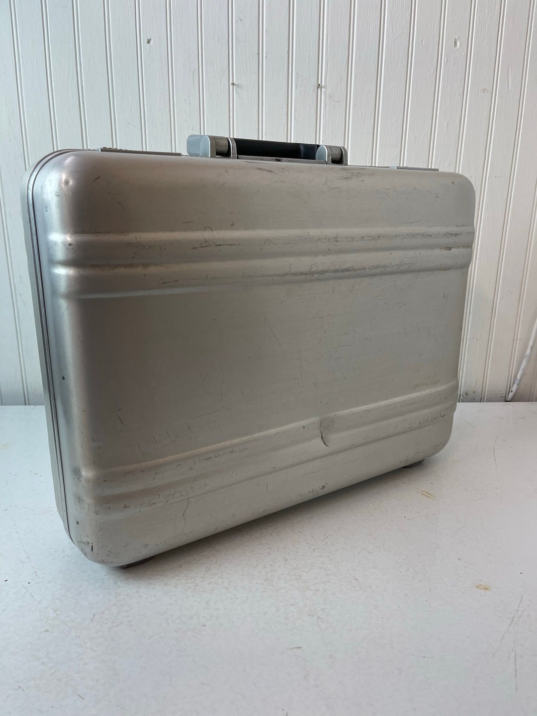 VINTAGE BRIEFCASE, ALUMINUM Briefcase, Halliburton Zero Briefcase