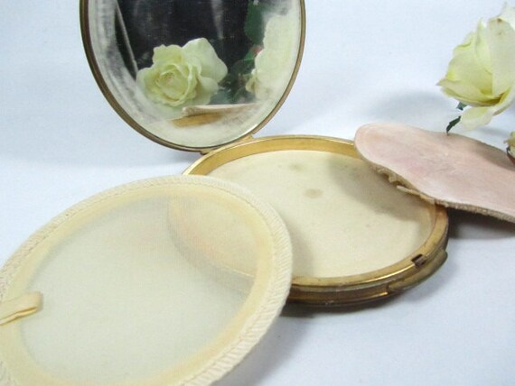 Vintage make-up Compact, gold Compact, Collectibl… - image 3