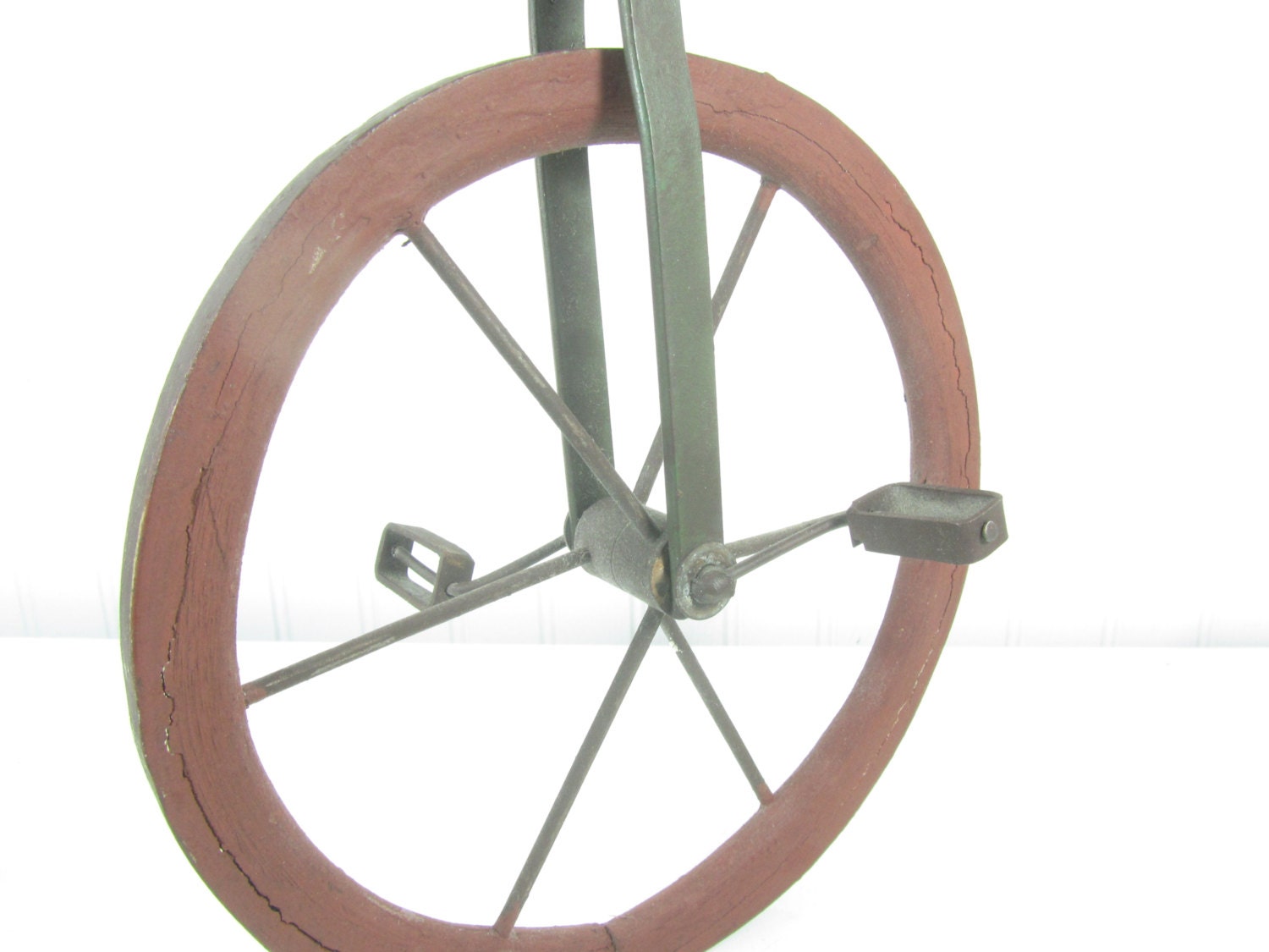 Tricycle En Métal Ancien Pour Poupée - Jouet Vintage, Occasion, Décoration Rétro